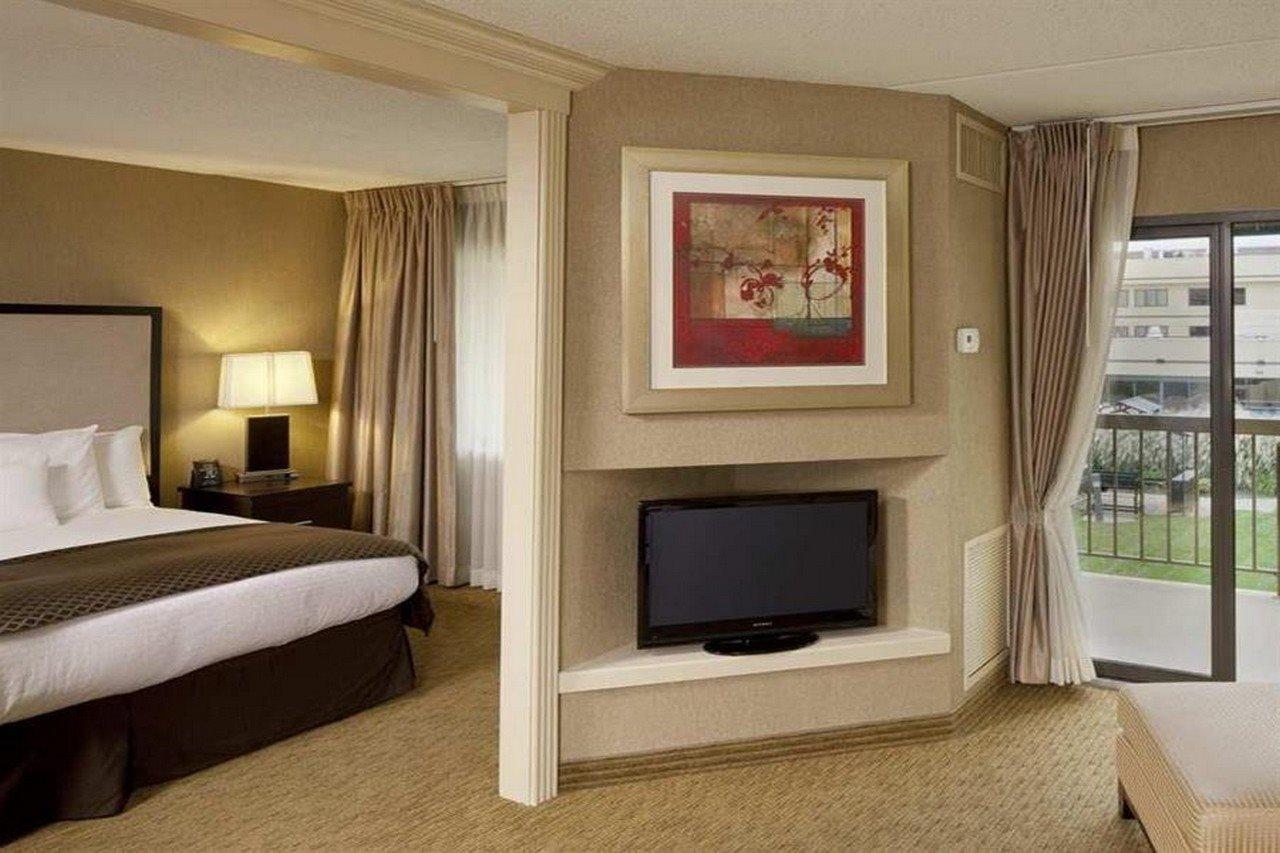 Doubletree Suites By Hilton Dayton/Miamisburg Esterno foto