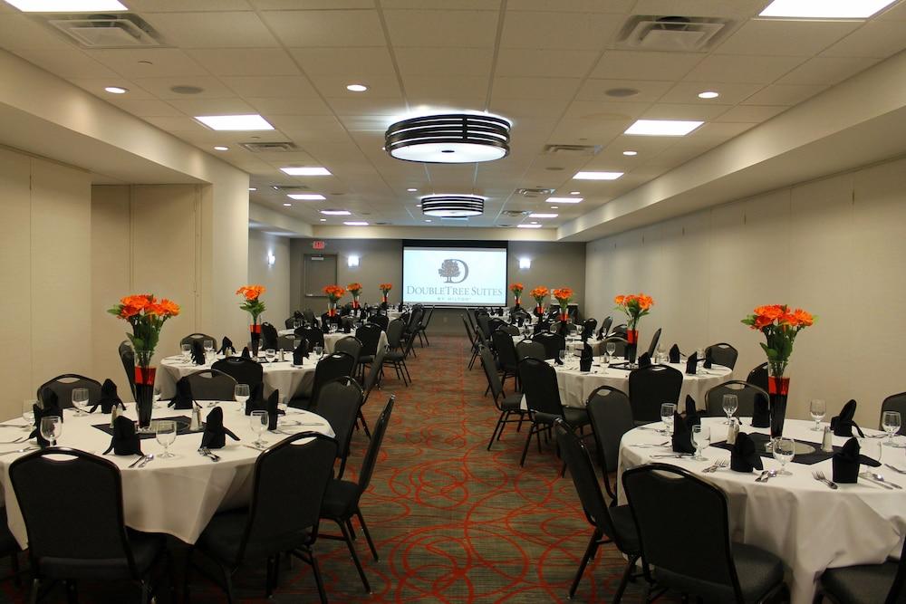 Doubletree Suites By Hilton Dayton/Miamisburg Esterno foto