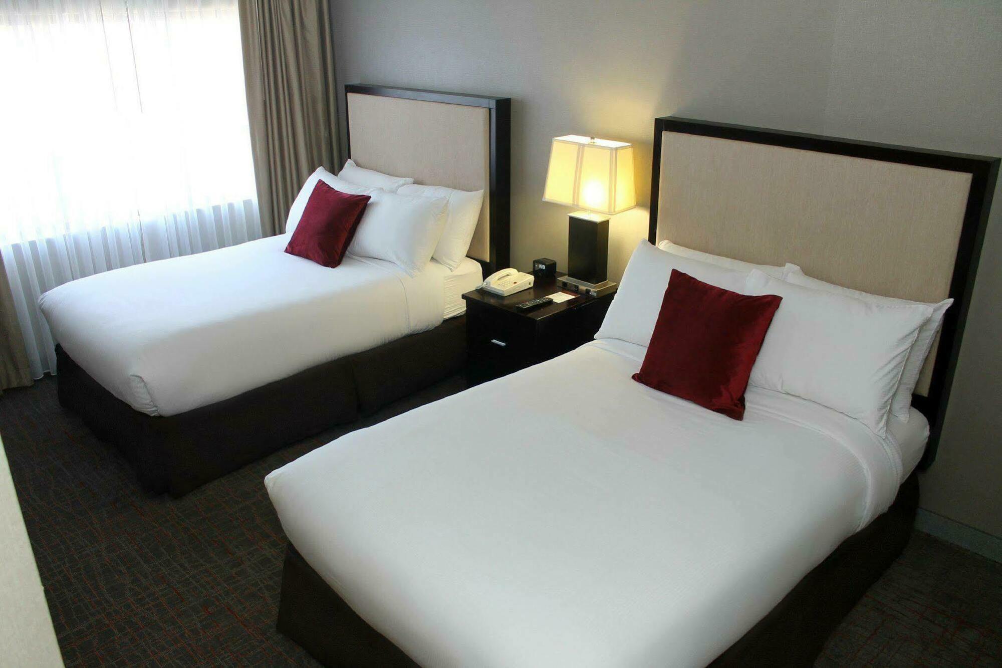 Doubletree Suites By Hilton Dayton/Miamisburg Esterno foto